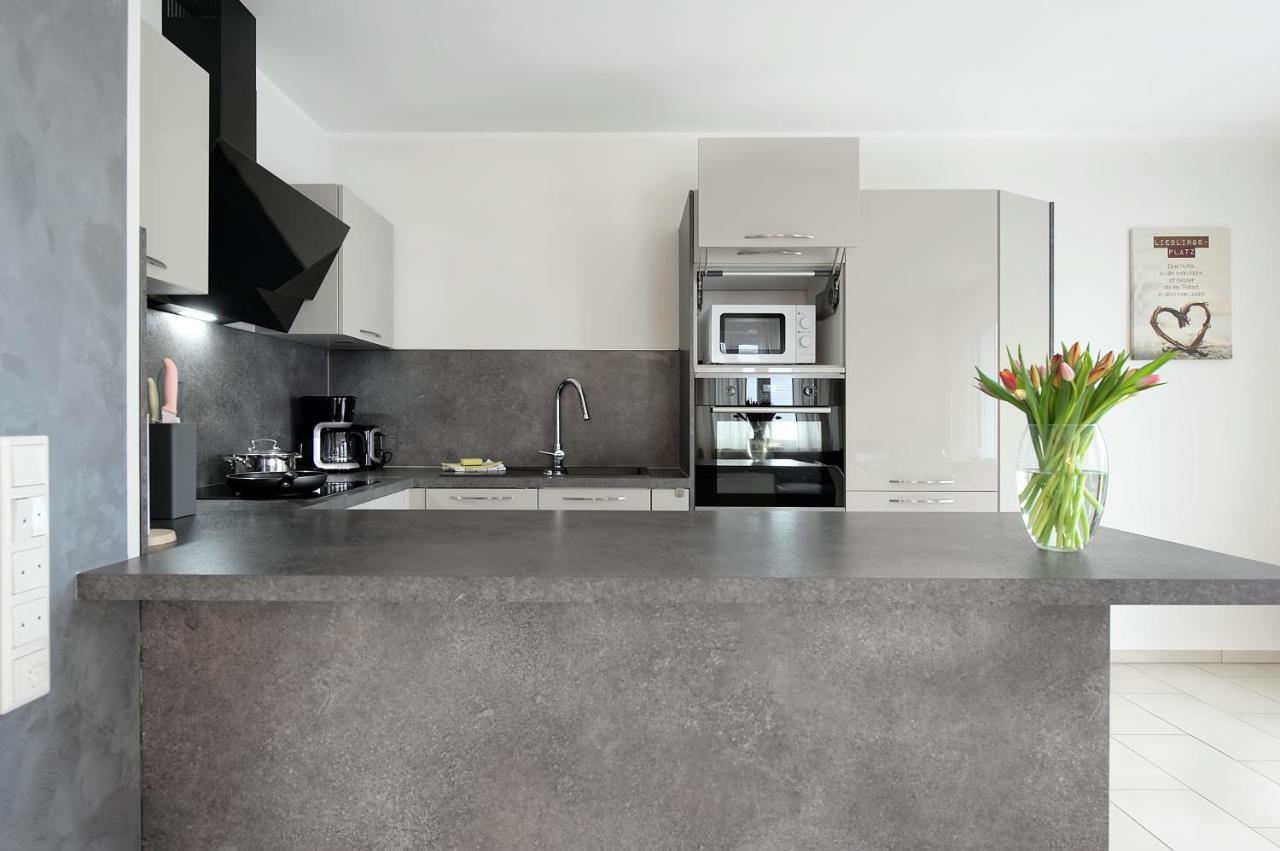 Modern Wohnen I Smart Tv I Terrasse I 2X Parkplatz I 2 Schlafzimmer I 6 Schlafplaetze Bad Oeynhausen Exterior foto